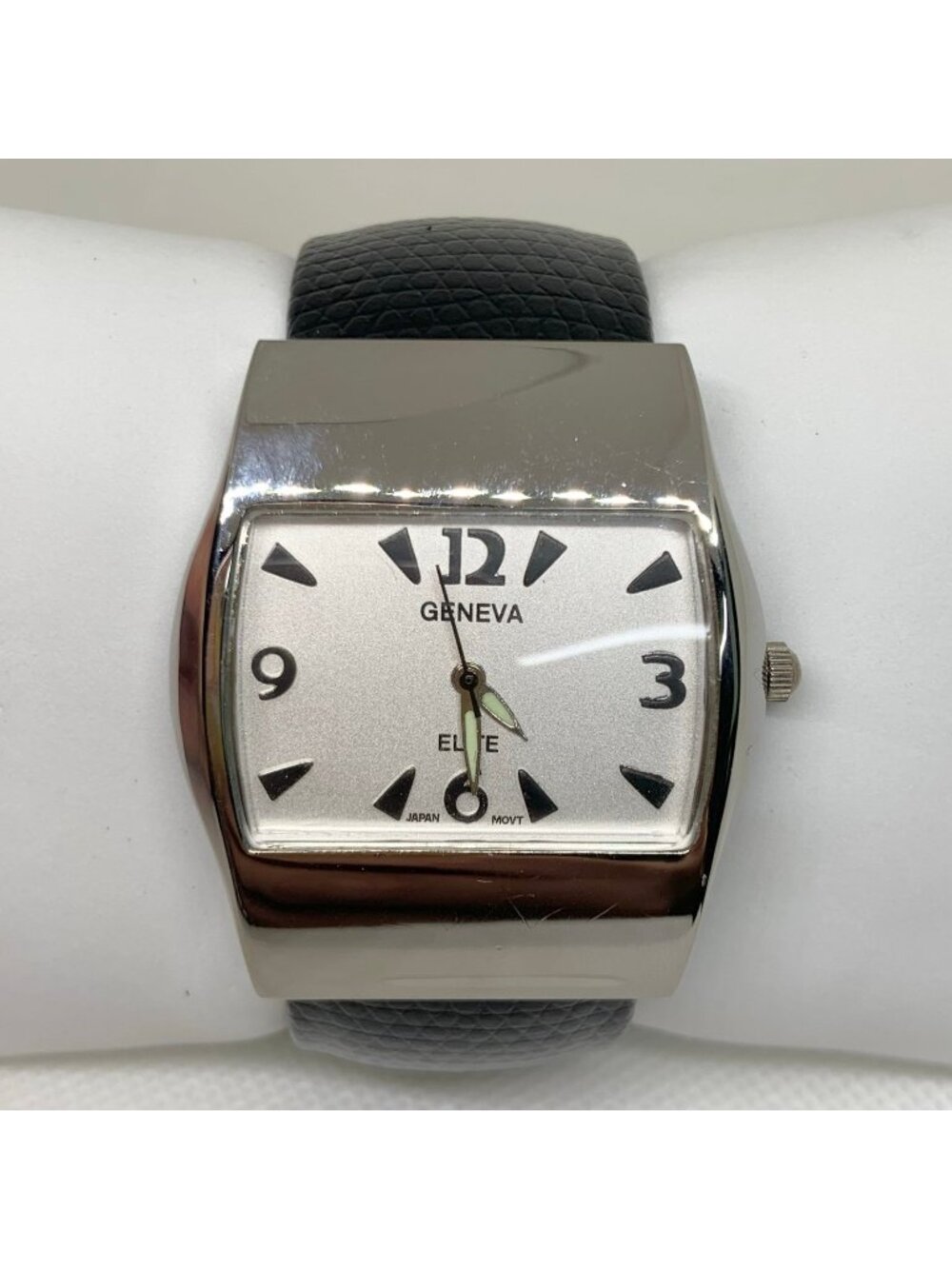 Geneva Elite women’s cuff bracelet watch silver tone 38mm quartz 6.5” running